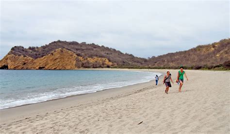 Best Beaches in Manabí: Discover Ecuador’s Hidden Gems – Wanderbus Ecuador