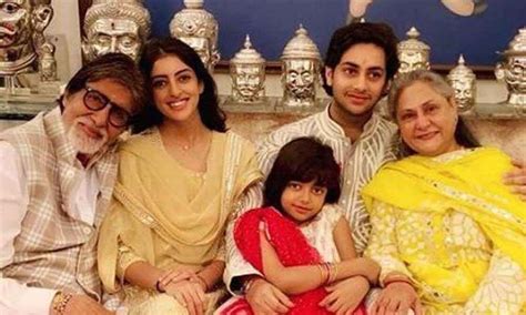 Amitabh Bachchan Shares A Throwback Pic And Poses Along With His Grandchildren