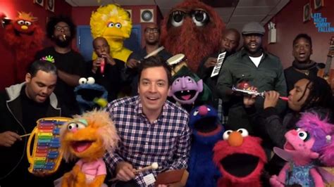 Jimmy Fallon, The Roots, and Sesame Street sing the Sesame Street theme ...