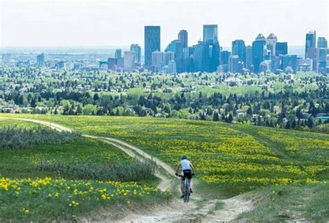 Calgary's Nose Hill Park - A Year Round Destination | Hike Bike Travel