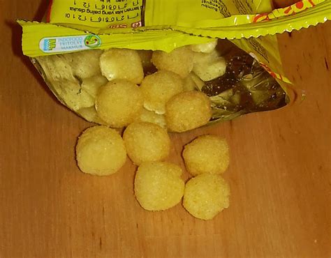 Japanese Snack Reviews: Indofood CBP Chiki Snack Balls