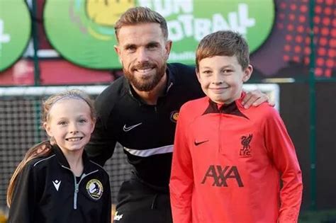 Jordan Henderson surprises siblings with a kick-about - Buckinghamshire ...