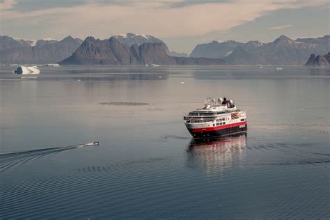 Cruise - Visit Greenland