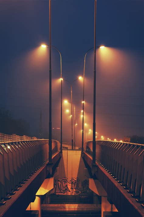 Streetlights by night · Free Stock Photo