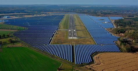 Solarpark Neuhardenberg, Brandenburg in Germany : europics