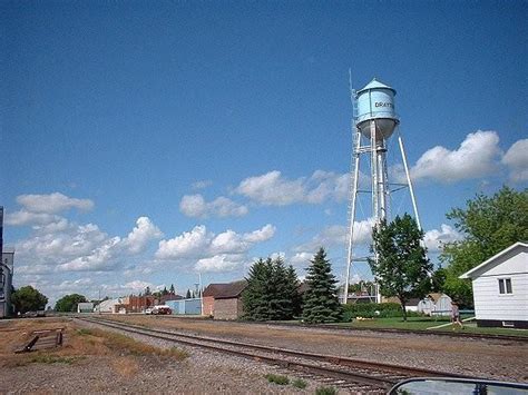 Drayton, ND : Drayton water tower photo, picture, image (North Dakota) at city-data.com