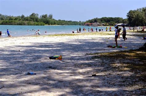 Some stories about us: Bagan Lalang Beach, A Good Place For A Short Escape