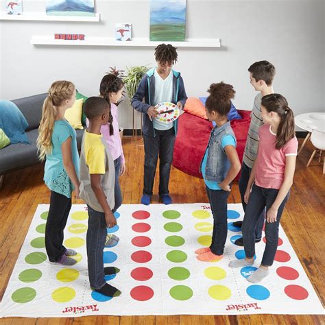 Twister Ultimate Game | Hasbro Games