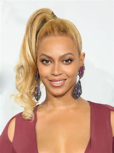 Beyonce's "Feeling Myself" Performance Ponytail Is Giving Us New Hair ...