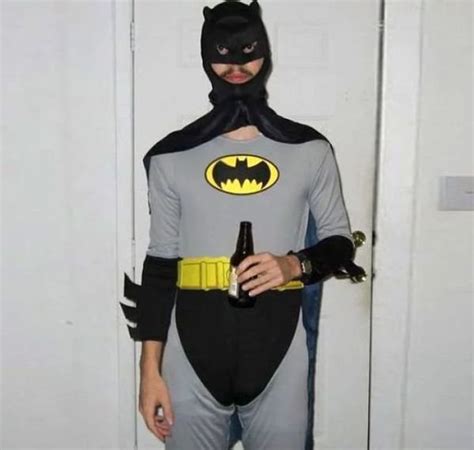 25 Cheap And Cheesy Halloween Costumes That Will Make You Cringe - Gallery | eBaum's World