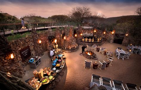 Phinda Mountain Lodge at Phinda Game Reserve - Safaris Down South