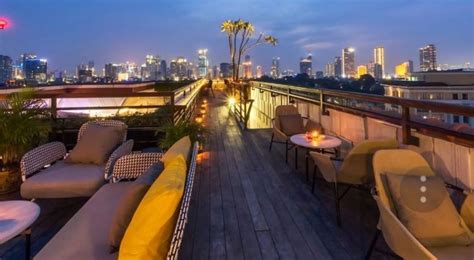 18 Resto & Cafe Rooftop di Jakarta Hits, Romantis, Instagramable!