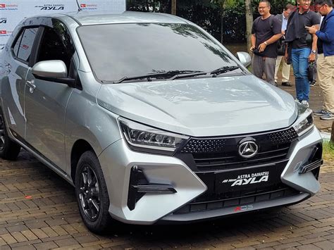 Mobil LCGC Ayla Terbaru 2023, Intip Harga dan Spesifikasinya