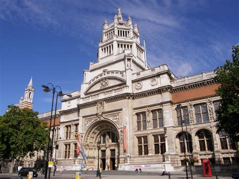 Victoria & Albert Museum, London | London attractions, Free london ...