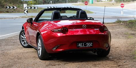 2015 Mazda MX-5 Roadster Review | Latest Cars and Reviews