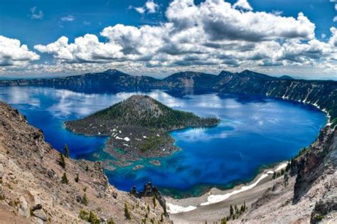 35 Fascinating Crater Lake Facts