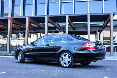 2004 Mercedes Benz CLK320 Avantgarde - Find Me Cars