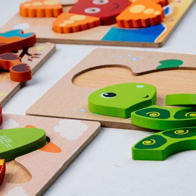 bitsy toys / Wooden toddler puzzles (4 sets)