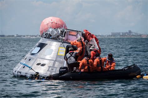 NASA tests astronaut ocean exit process for Orion crew capsule | TechCrunch