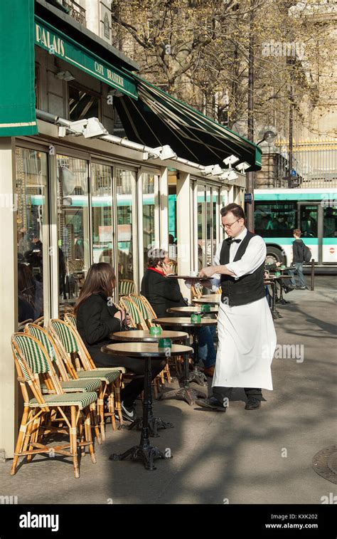 Paris Cafe Outside Street Stock Photos & Paris Cafe Outside Street Stock Images - Alamy