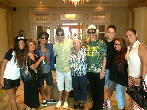 Bruno Mars with his family and uncle and auntie. | Bruno mars, Bruno mars family, Bruno