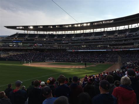 Joe Mauer just retired and played catcher in his last game : r/sports