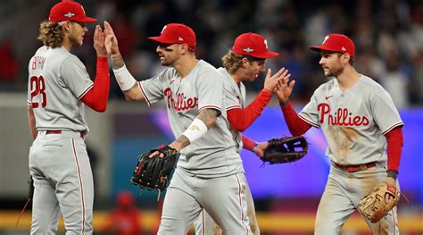 Phillies Stars Dim Braves’ Spotlight in Stellar NLDS Game 1 Win ...