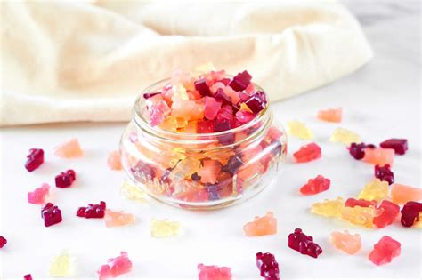 3-Ingredient Vegan Gummy Bears Recipe - Wow, It's Veggie?!