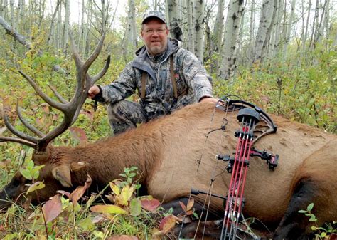 5 crucial steps for bowhunting an early-season elk - Outdoor Canada