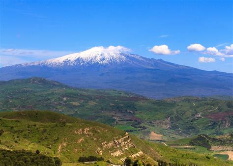 Mount Etna summit visit with wine-tasting lunch | Audley Travel