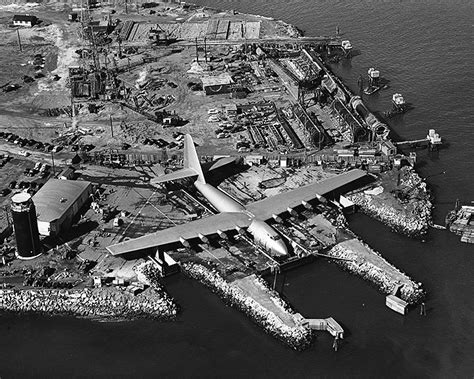 Spruce Goose, Long Beach, 1947 | UCLA Geography Aerial Archives