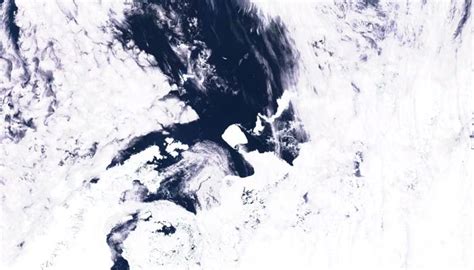 World's biggest icy giant A23a sets sail towards southern ocean