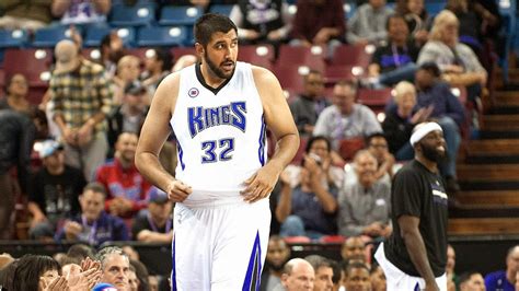 Hoopistani: Sim Bhullar - NBA's first Indian-origin player - will visit India next month