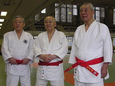 Is the highest judo belt really red? - Martial Arts Stack Exchange