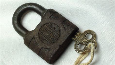 Vintage YALE lock with original key antique locks vintage