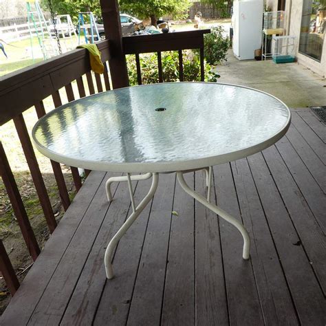 Lot # 192 - Round Glass Top Patio Table - NorCal Online Estate Auctions ...