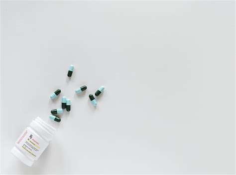 capsule, cure, dosage, dose, drugs, empty, flat lay, flatlay, CC0, public domain, royalty free ...