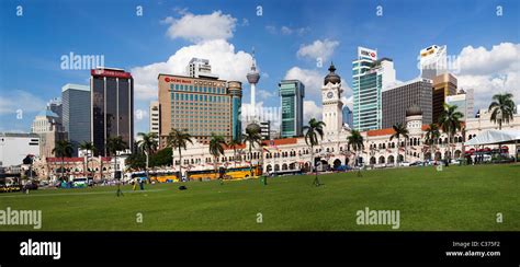 Kuala Lumpur Skyline Stock Photo - Alamy