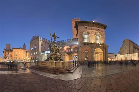 Fountain of Neptune in the Evening, Bologna, Italy | Anshar Images