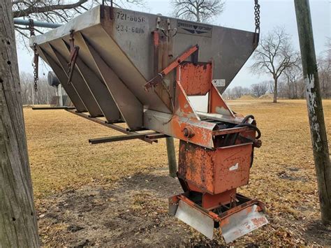 Swenson Salt Spreader - Lot #11431, Agriculture & Construction Equipment Auction, 1/3/2023 ...