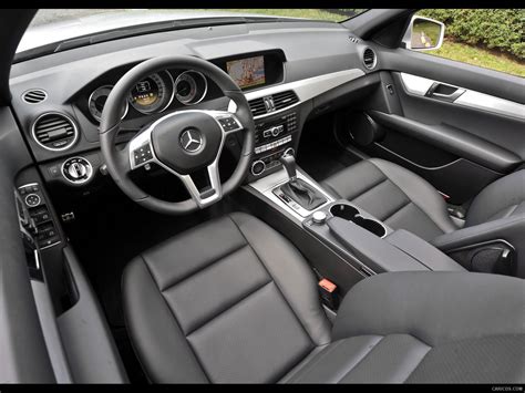 2012 Mercedes-Benz C250 - Interior | Caricos