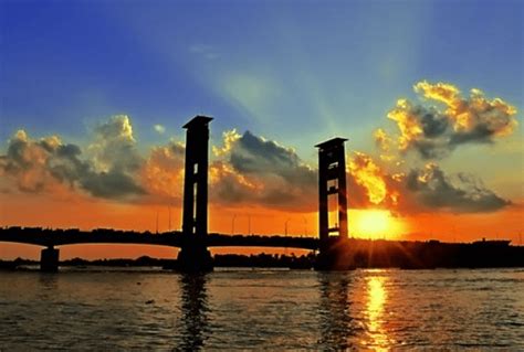 Sejarah Singkat Dibangunnya Jembatan Ampera Palembang