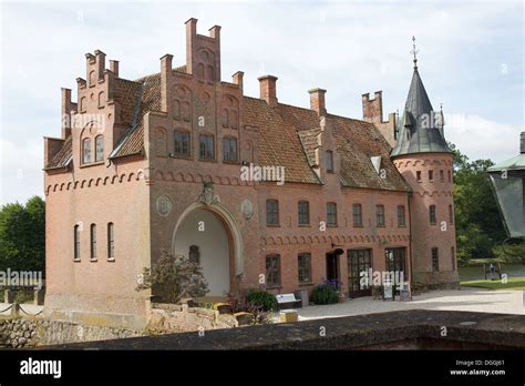 Egeskov castle - Denmark Stock Photo - Alamy