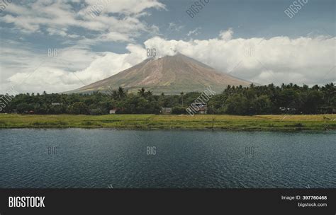 Volcano Erupt Green Image & Photo (Free Trial) | Bigstock