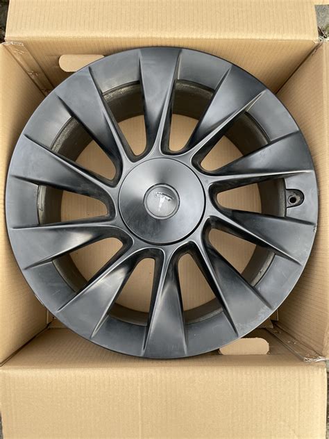 Model Y 20" Induction Wheels (Seattle area) | Tesla Motors Club