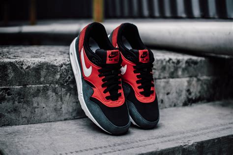 Nike Air Max 1 Essential "Action Red" - MASSES