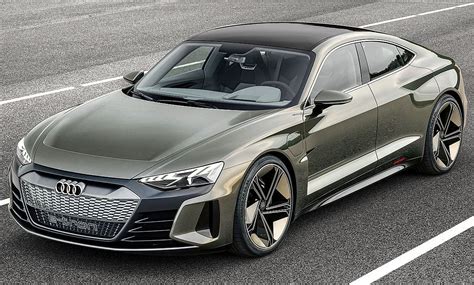 [title: e-tron GT Concept steht in L.A.] Der Audi e-tron GT soll ab 2020 die Elektro-Palette ...