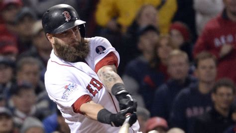 Mike Napoli returning to Red Sox on two-year deal