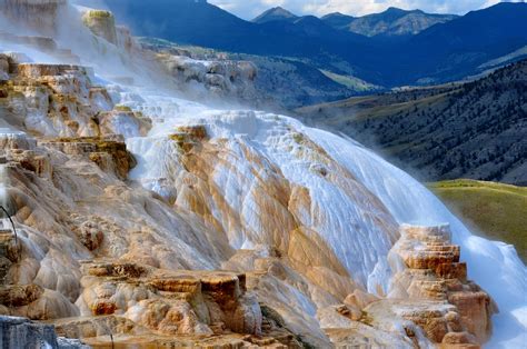 10 Best Yellowstone National Park Tours & Vacation Packages 2020 - TourRadar