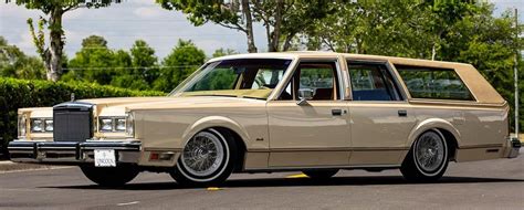 Original Lincoln Town Car Turns Into the 1980s Luxury Wagon That Never ...